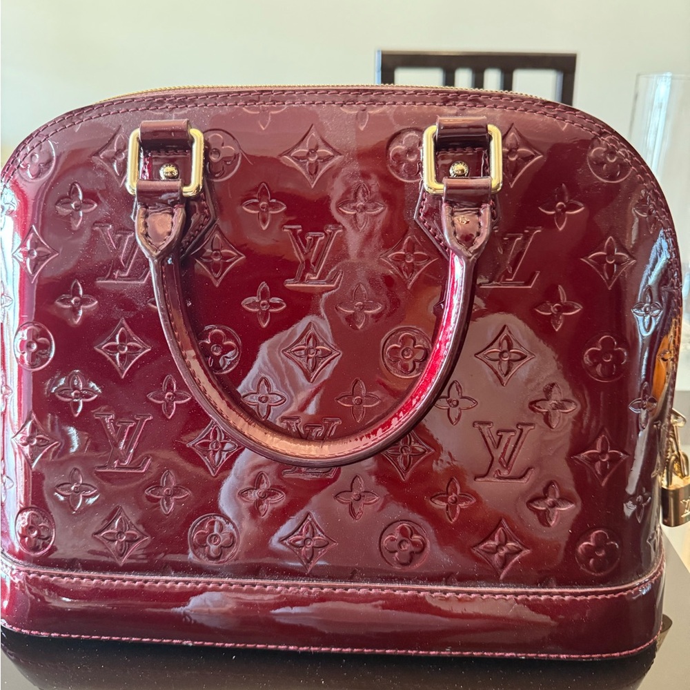 Elegant Burgundy Monogram Satchel - Picture 2 of 15